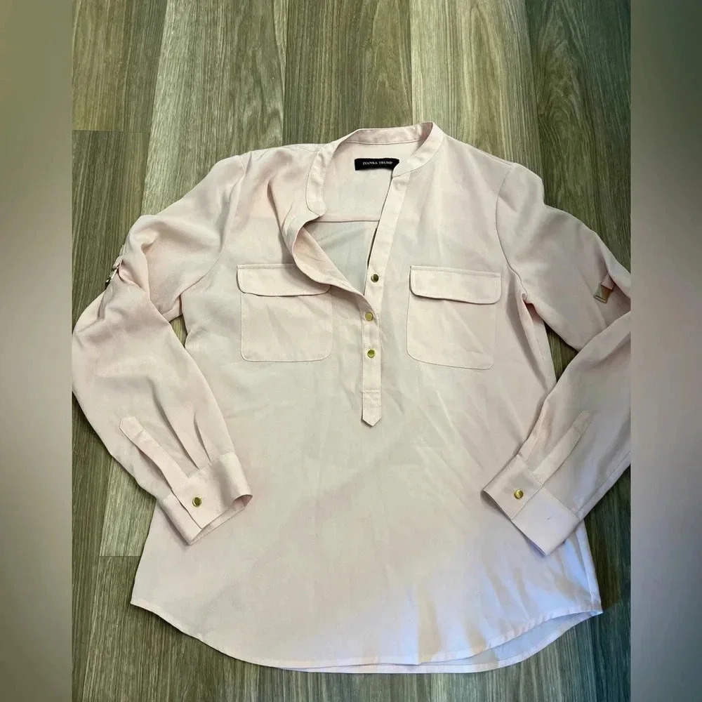 Ivanka Trump Dress Shirt Office Wear Size Small Pale Pink